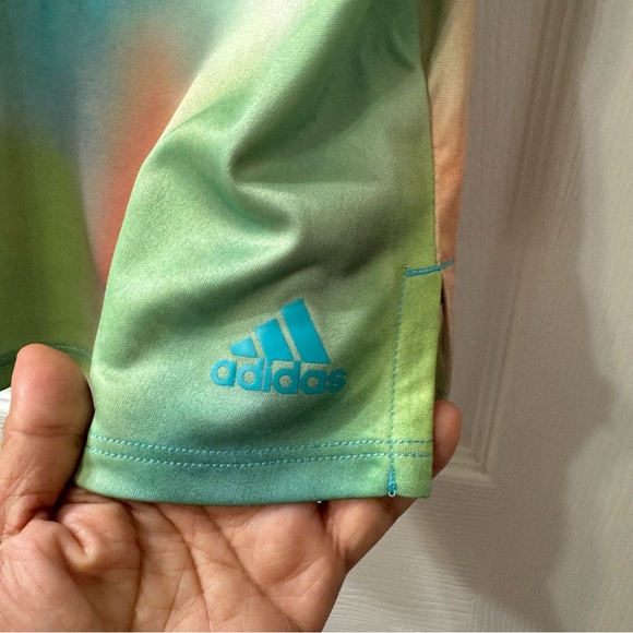 💜 3/$15Adidas training tank top, Large, Rainbow color - Picture 5 of 6